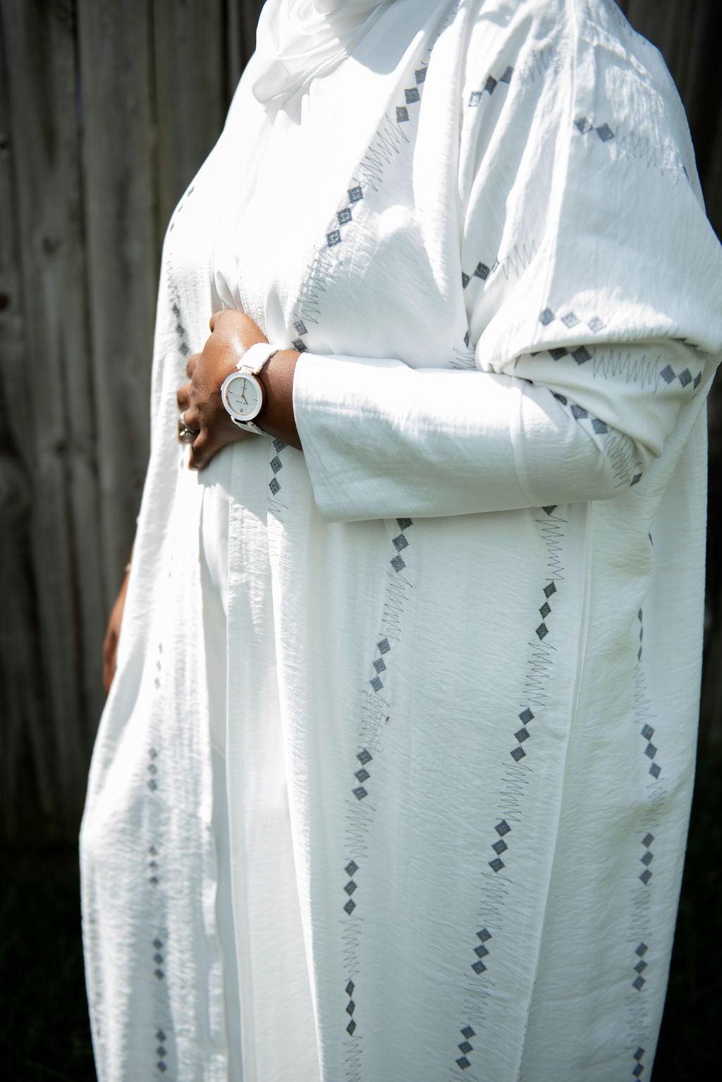 White Bisht Abaya Set